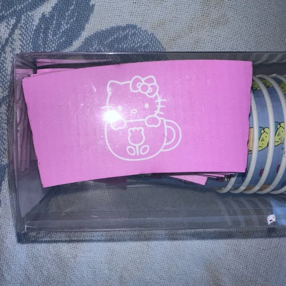 New Unopened Hello Kitty And Friends Hot Cup Set 10 Cups W/ Lids And Sleeves